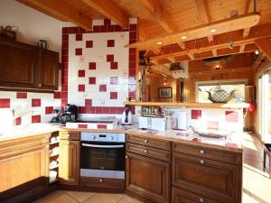 Chalet Chalet Mont-Dore, 5 pièces, 8 personnes - FR-1-608-106 17 ROUTE DE LA FOUGERE 63240 Le Mont-Dore Auvergne