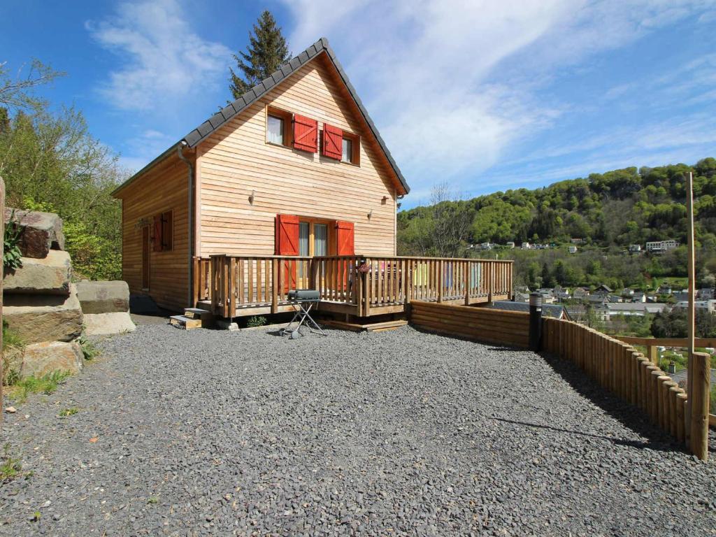 Chalet Chalet Mont-Dore, 5 pièces, 8 personnes - FR-1-608-15 HAMEAU DES SOURCES 13 BOULEVARD MIRABEAU CHALET N°16 63240 Le Mont-Dore