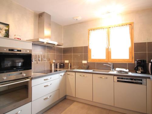 Chalet Mont-Dore, 5 pièces, 8 personnes - FR-1-608-223