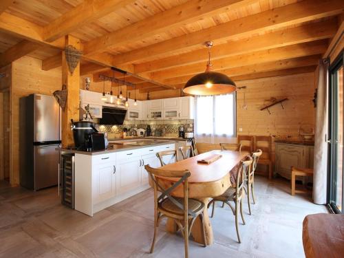 Chalet Mont-Dore, 6 pièces, 11 personnes - FR-1-608-188