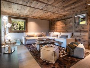 Chalet Montvalezan-La Rosière, 8 pièces, 12 personnes - FR-1-398-622