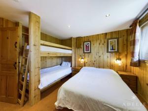 Chalet Montvalezan-La Rosière, 9 pièces, 14 personnes - FR-1-398-647