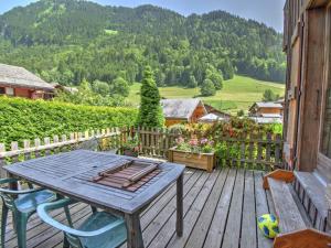 Chalet Morzine, 7 pièces, 12 personnes - FR-1-524-3
