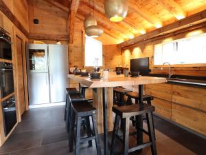 Chalet Morzine, 7 pièces, 12 personnes - FR-1-679-2