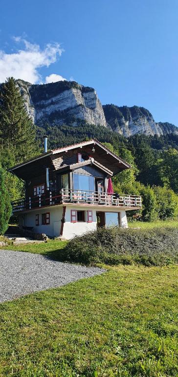 Chalet Chalet Nature 824, route de Bore 74500 Thollon-les-Mémises