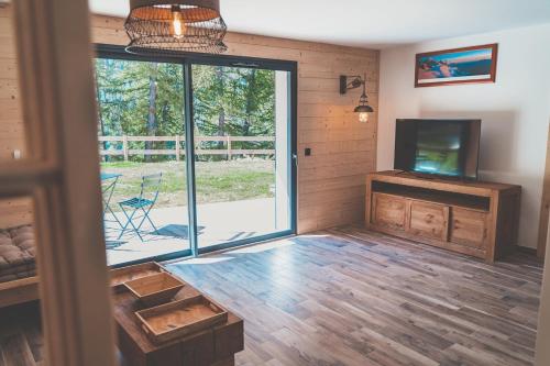 Chalet neuf au Domaine du Loup blanc