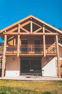 Chalet neuf au Domaine du Loup blanc