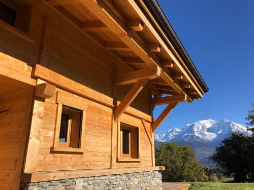 Chalet neuf vue panoramique sur le MONT-BLANC