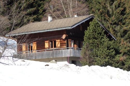 Chalet on the slopes with BALCONY La Clusaz