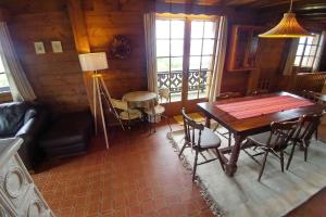 Chalet paisible dans la nature avec belle vue sur le lac Léman