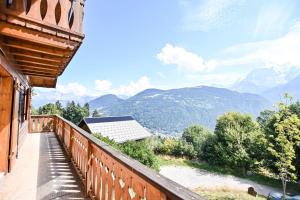 Chalet paisible de 170m avec jolie TERRASSE !
