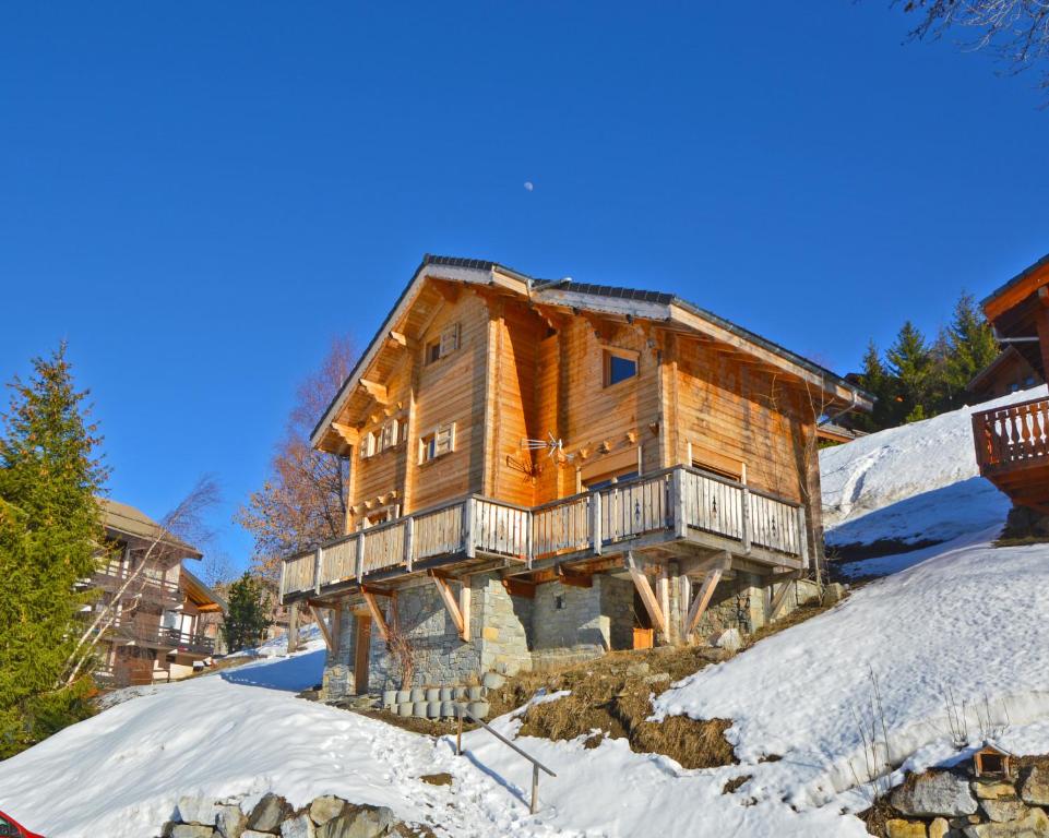 Chalet Phoenix Route de Montalbert, 73210 Montalbert