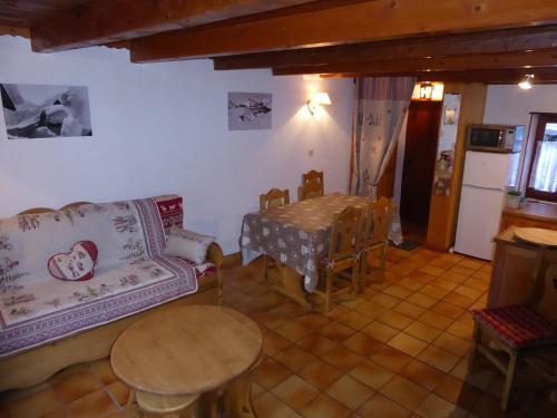 Chalet Pralognan-la-Vanoise, 3 pièces, 6 personnes - FR-1-464-16