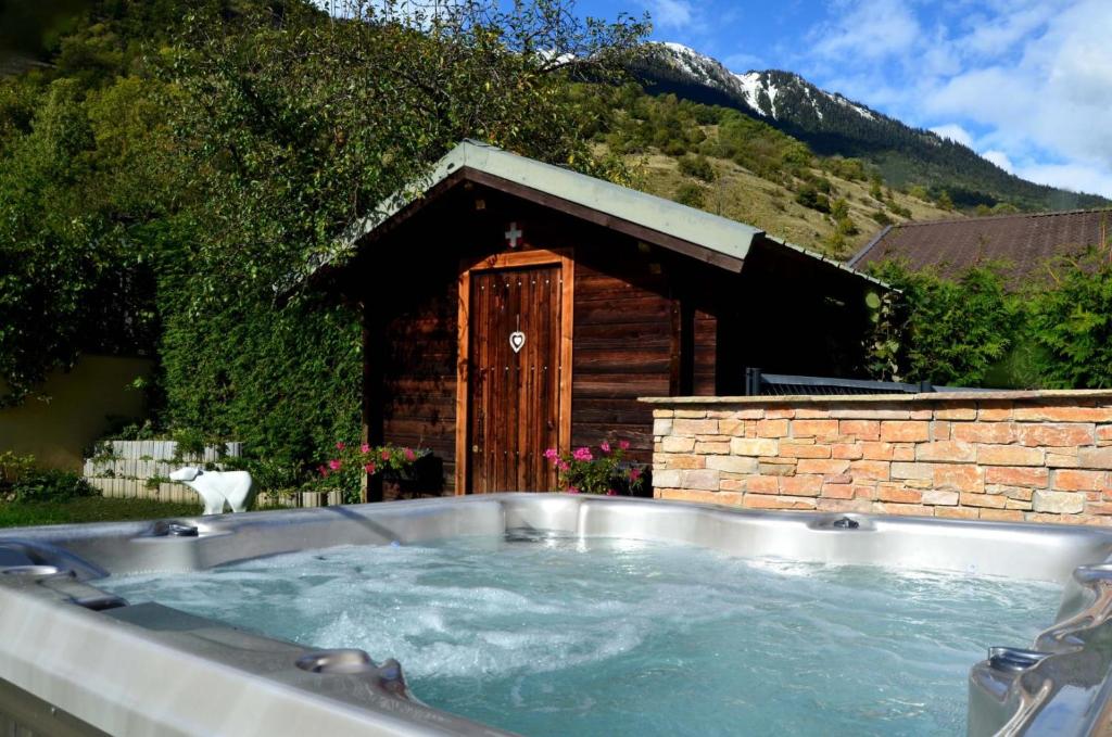 Chalet proche Paradiski, Jacuzzi, sauna, billard, jardin 588 Route de la Piaz , Villette, 73210 Aime-La-Plagne