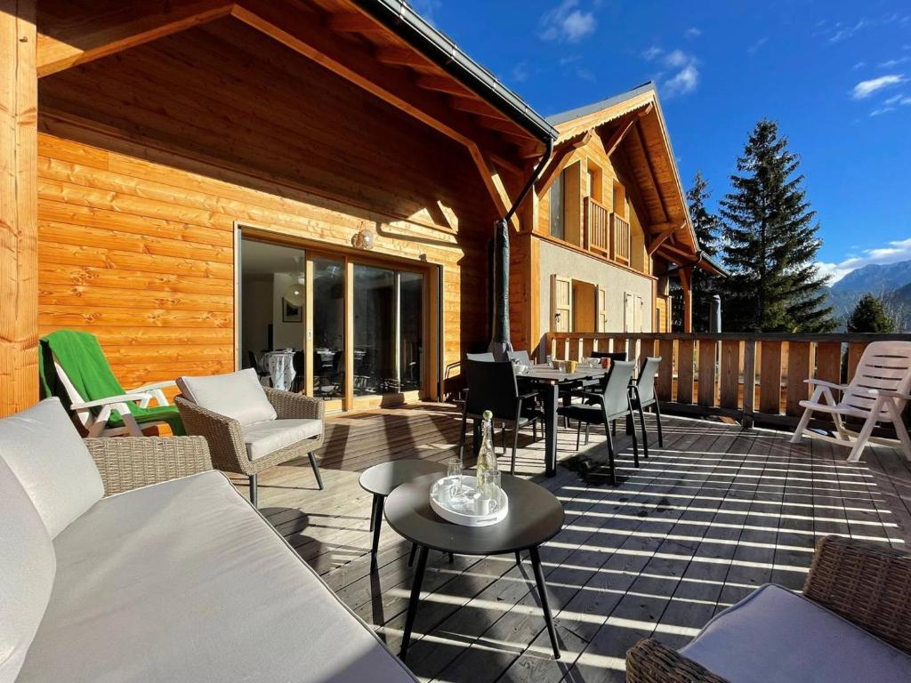 Chalet Chalet Puy-Saint-Pierre, 4 pièces, 8 personnes - FR-1-330C-136 APPARTEMENT 43D - 1er ETAGE 43 CHEMIN DE BELVOIR 05100 Puy-Saint-Pierre