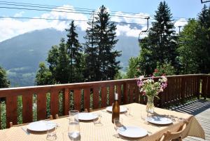 CHALET REROLLE