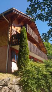 Chalet Rimbaud avec Belle Vue, Spacieux, Confort, Calme près Gerardmer, WIFI