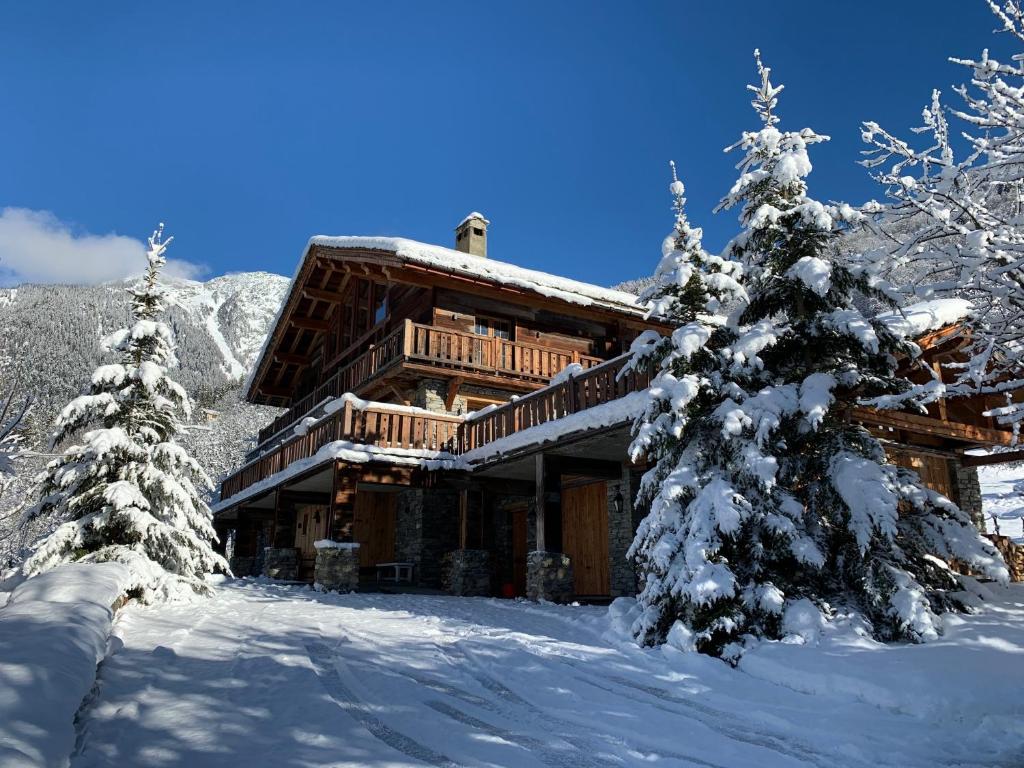 Chalet Chalet Ruitor, chalet 500 m2 luxueux de caractère chalet Ruitor le Baptieu 73640 Sainte-Foy-Tarentaise