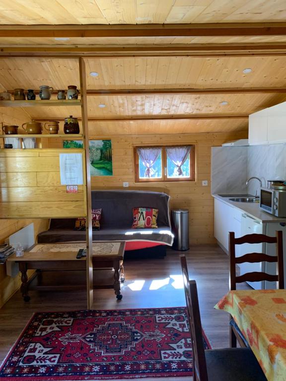 Chalet Chalet rustique, 3pièces, jusqu'à 6 personnes 13 Grand rue 68121 Urbès