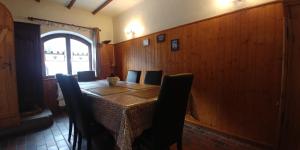 Chalet rustique pour 4 proche du LAC des Gaillands