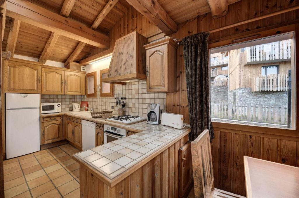 Chalet CHALET SANTEL - Chalets pour 8 Personnes 034 11 rue de la glisse, Montchavin La Plagne 73210 Aime-La-Plagne