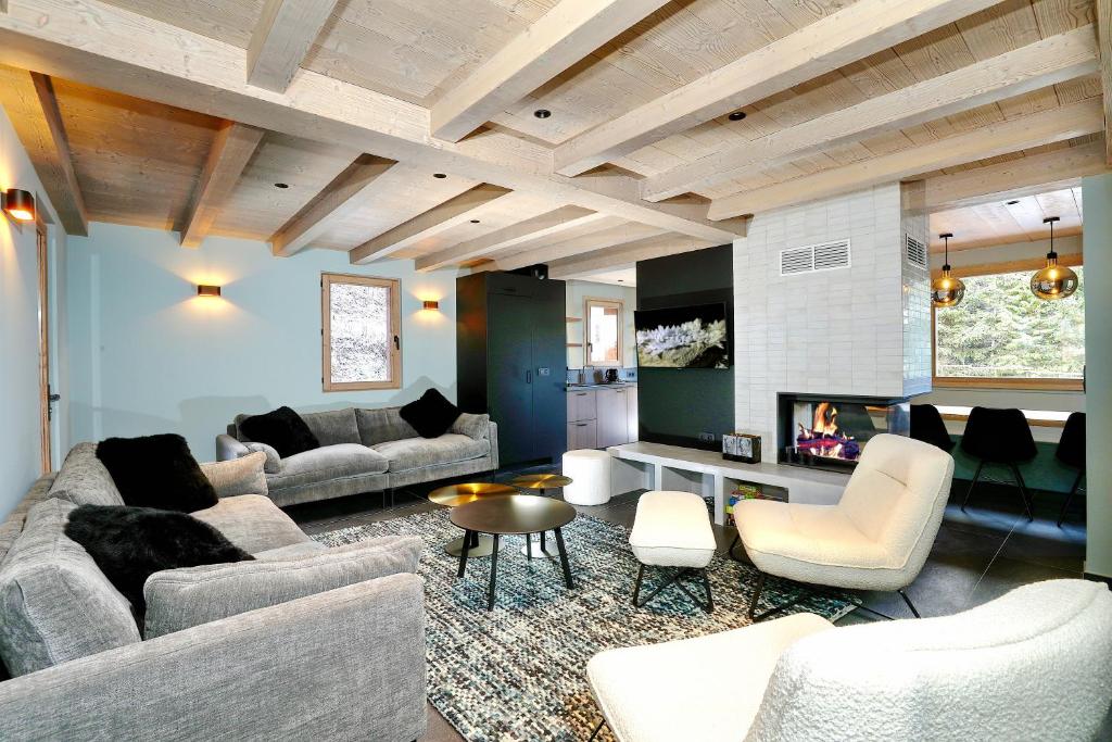 Chalet sur les pistes 14 personnes Route du Plan du Saz, 73120 Courchevel