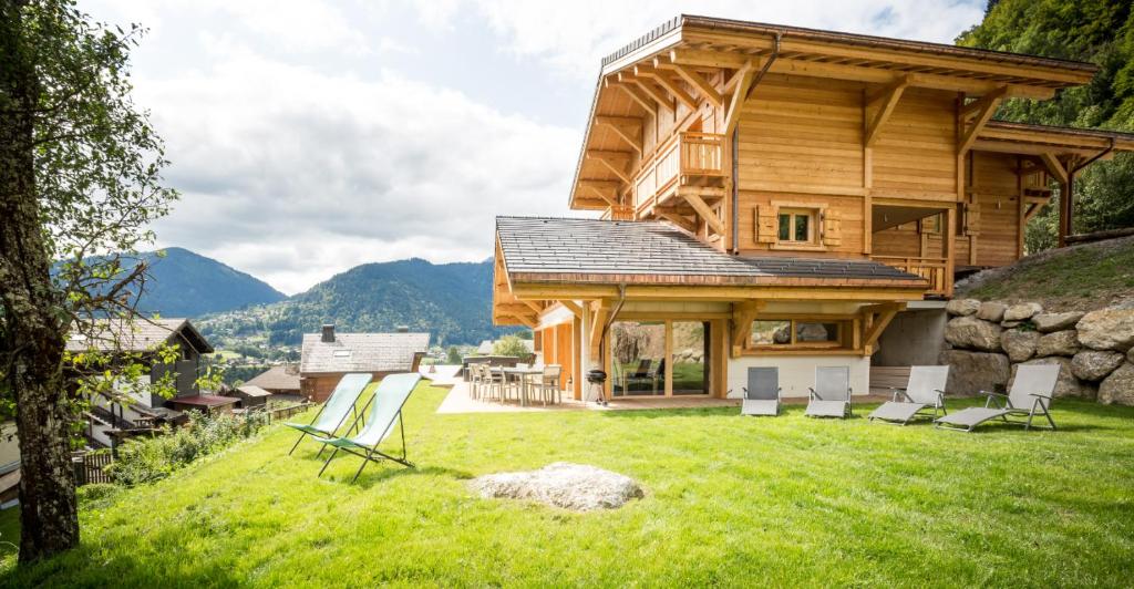 Chalet chalet THE VIEW 14 personnes spacieux et moderne 266 Chemin sur la Mornaz 74110 Montriond