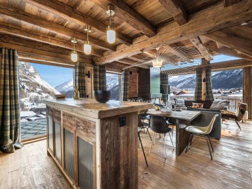 Chalet Val-d'Isère, 5 pièces, 10 personnes - FR-1-567-8
