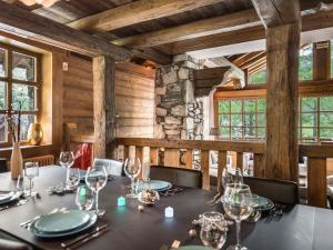 Chalet Val-d'Isère, 6 pièces, 10 personnes - FR-1-567-64