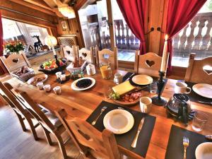 Chalet Val-d'Isère, 7 pièces, 12 personnes - FR-1-519-35