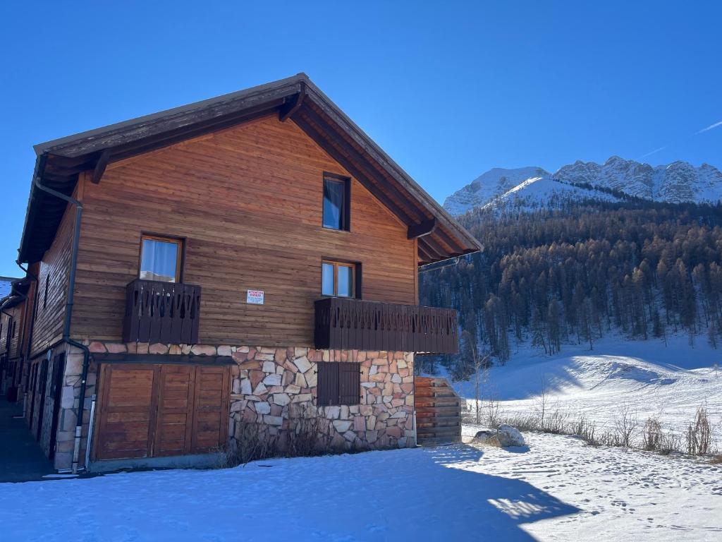 Chalet Chalet VARS 8 à 10 personnes, proche des pistes Le Fournet 05560 Vars