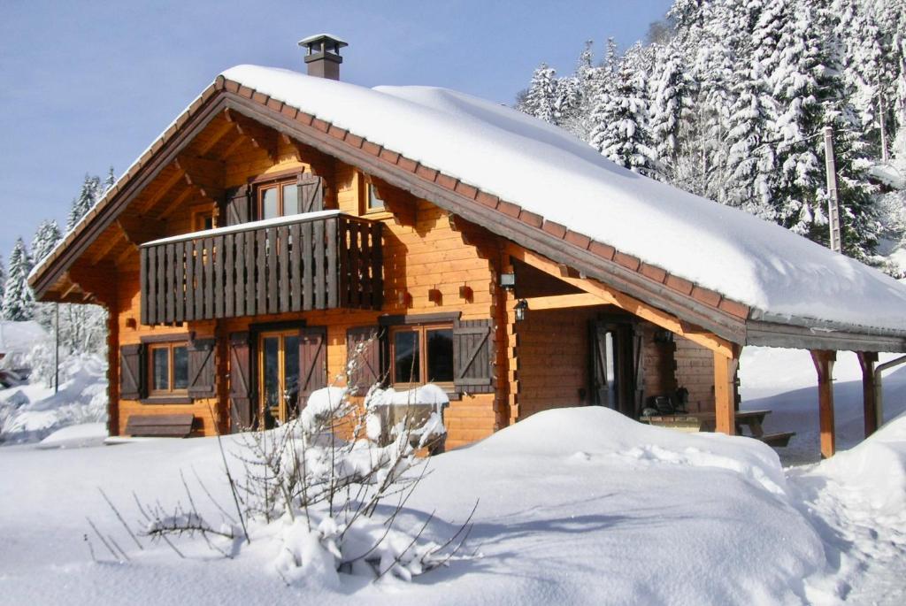 Chalet Chalet Verlaine, magnifique et authentique 4 étoiles 16 Chemin du Blanc Ruxel 88400 Xonrupt-Longemer