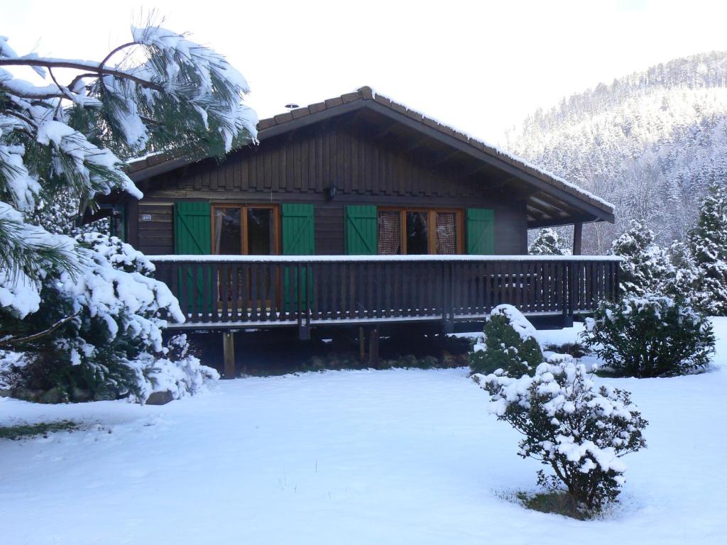 Chalet CHALET VERT 400 Voie Dite de Derrière Sachemon 88230 Ban-sur-Meurthe-Clefcy