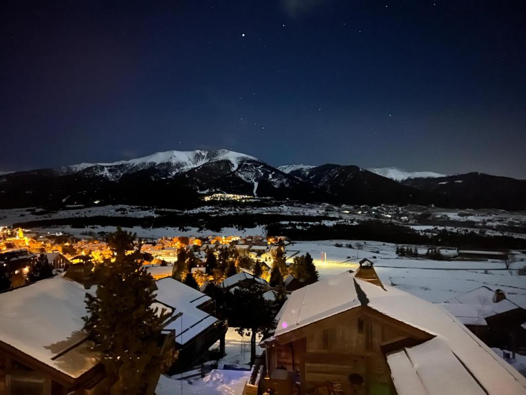 Chalet Vista - bolquère 19 ter Avenue de Cerdagne, 66210 Bolquère-Pyrénées 2000