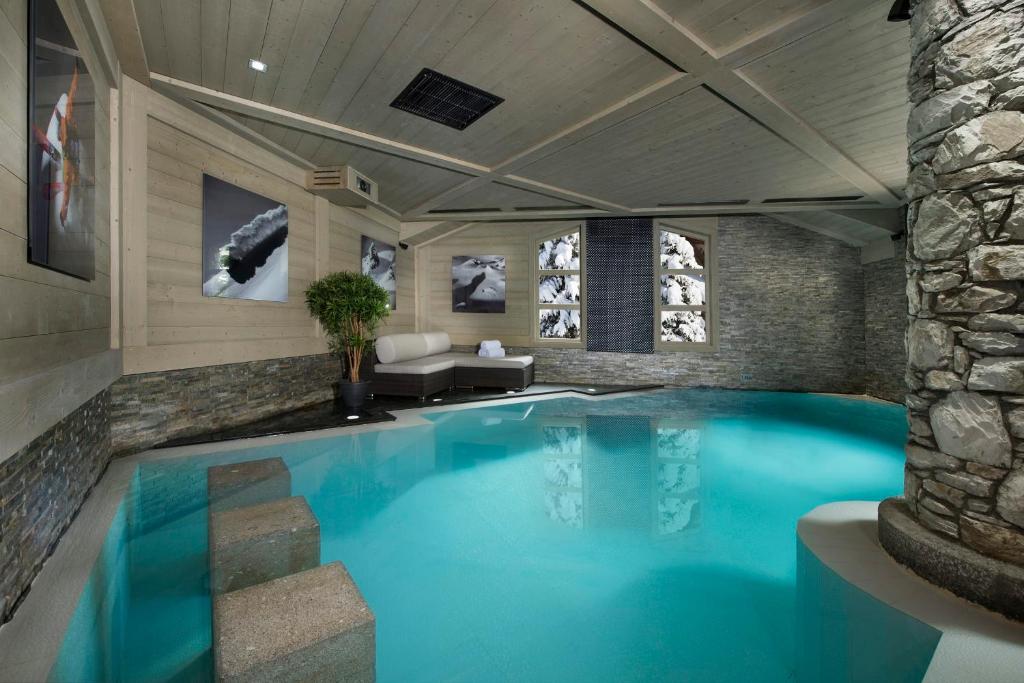 Chalet White Pearl - Val d'Isère Avenue Olympique, 73150 Val dʼIsère