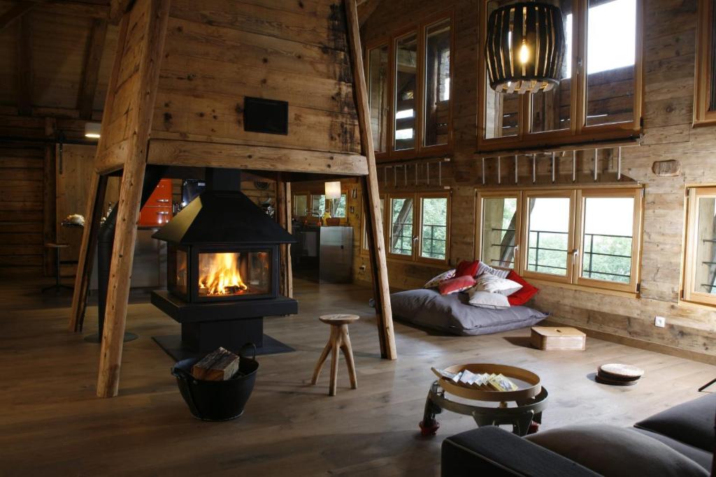 Chalet Chalet with Panoramic View and Sauna 91 Cr dit lenvet 74130 Glières-Val-de-Borne