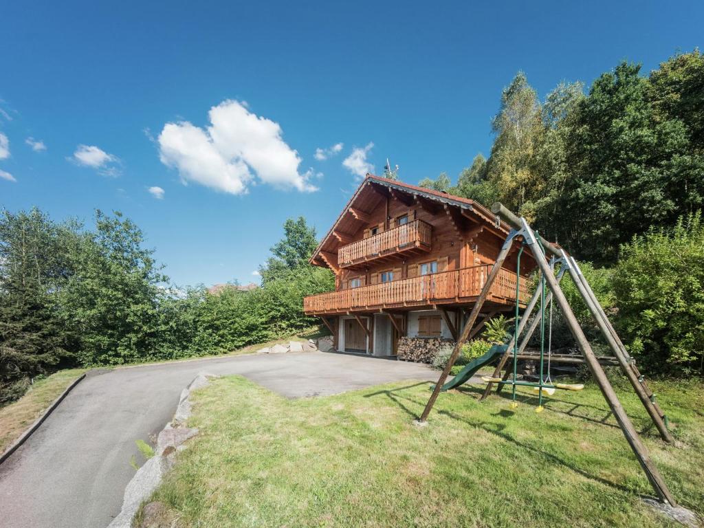 Chalet Chalet with panoramic view over the Meurthe Valley  88650 Anould