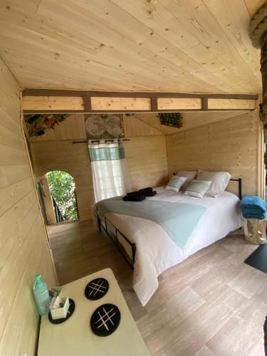 Charmante cabane perchée