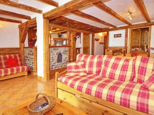 Charming Chalet in Champagny en Vanoise near Ski Area