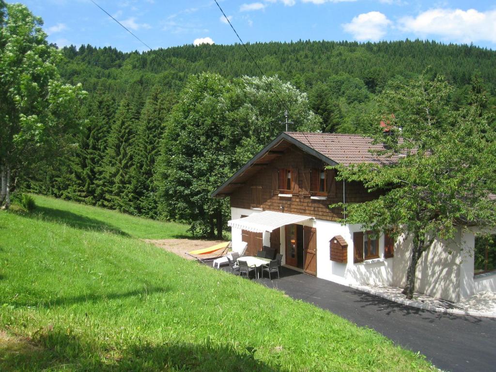 Chalet Charming Chalet in Ventron with Terrace  88310 Ventron