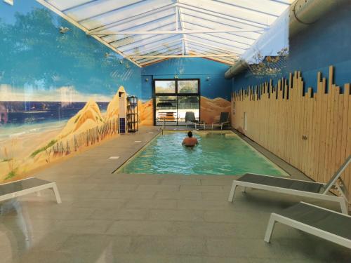 Maison de vacances Chalet climatise - piscines chauffees Allée des alizés, 2 Talmont-Saint-Hilaire