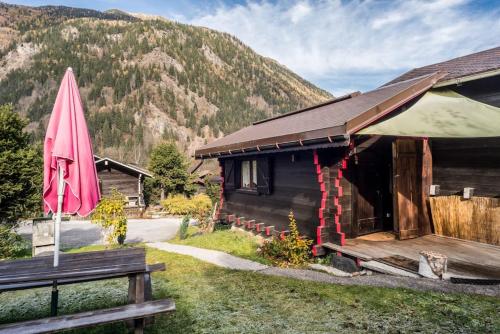COCOONING CHALET MAZOT-5MN CHAMONIX-PARKING-WIFI