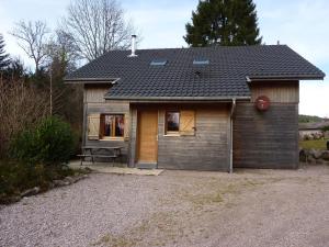 Chalet Cozy Chalet in Li zey with view of French Countryside  88400 Liézey Lorraine