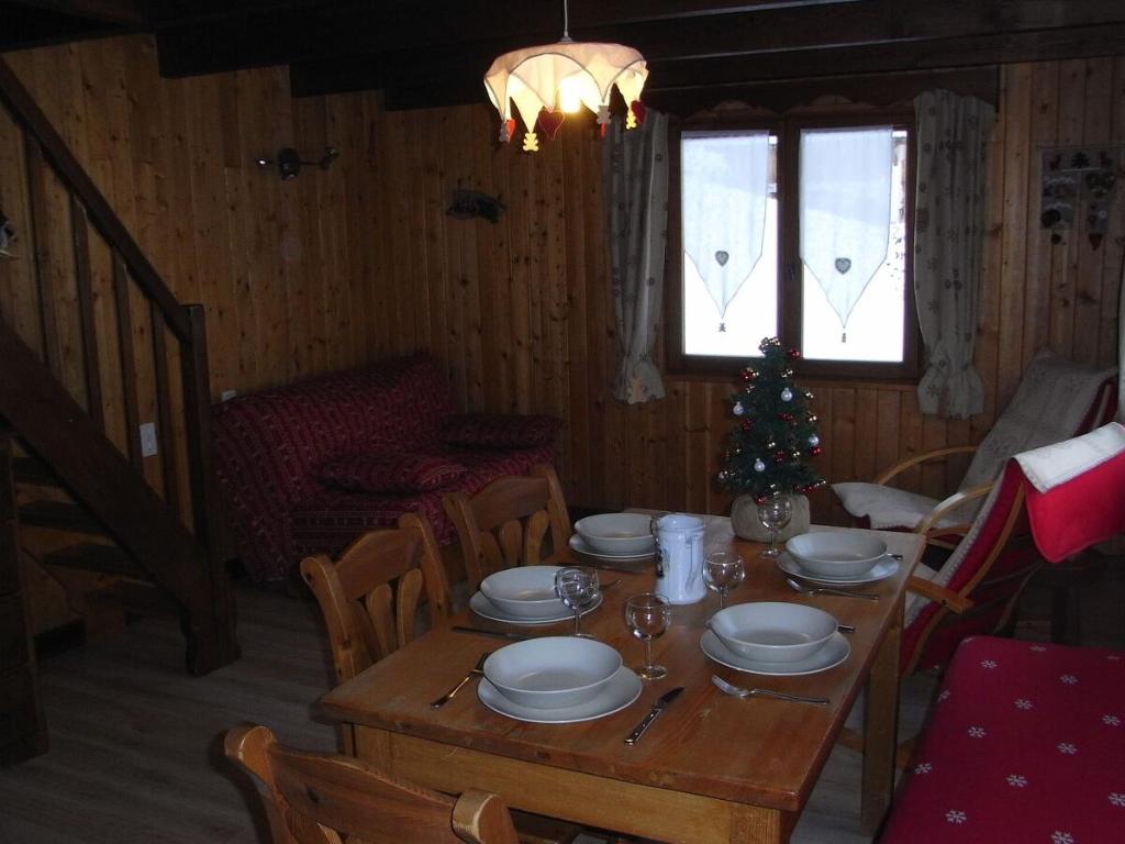 Cozy Chalet in Notre Dame de Bellecombe with Garden , 73590 Notre-Dame-de-Bellecombe