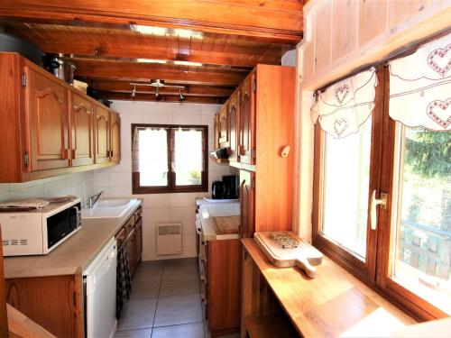 Cozy Chalet near Ski Lift in Modane France