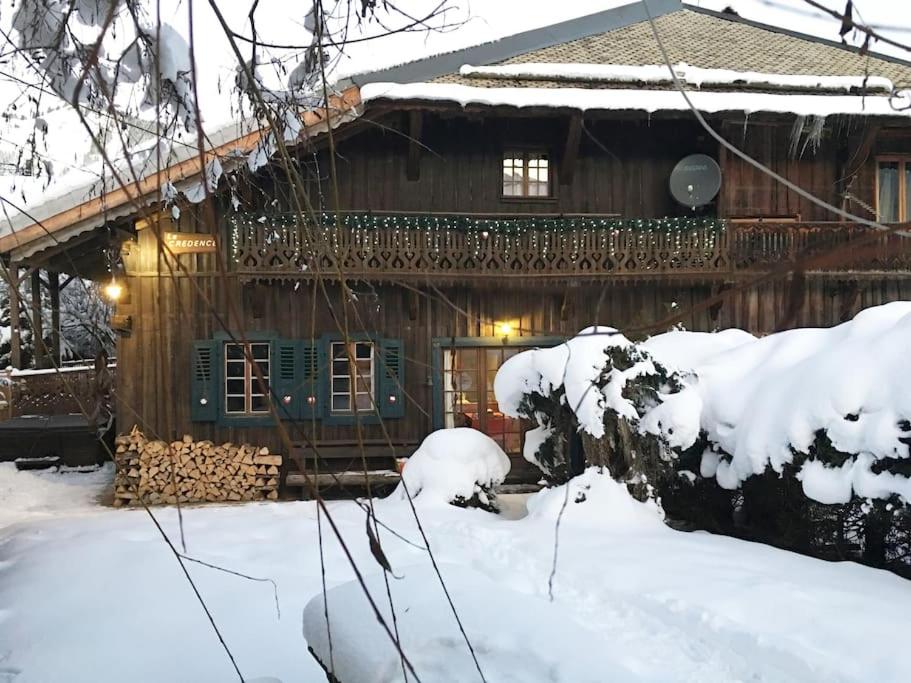 Chalet Chalet Credence Morzine Outdoor Hot Tub Sleeps 19 1959 Route des Grandes Alpes, 74110 Morzine