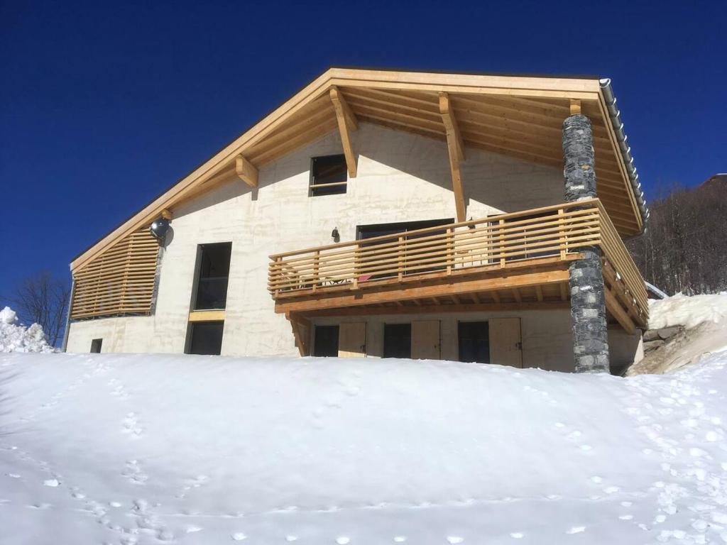 Chalet Chalet de 6 chambres a Valmeinier a 500 m des pistes avec jardin amenage et wifi 5415 Au Vignier, 73450 Valmeinier