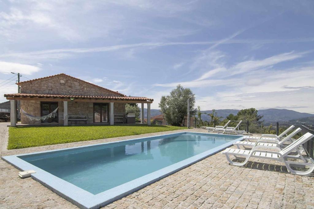 Maison de vacances Chalet de Nunide moradida privada com piscina Lugar de Nunide, Àzere, 4970-072 Arcos de Valdevez