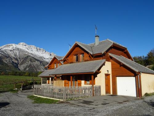 Chalet douillet au cœur du Champsaur Poligny france