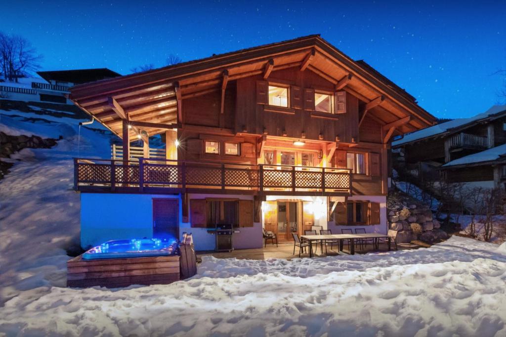 Chalet Elegance Lodge - SnowLodge 2363 route de Plattuy 74220 La Clusaz